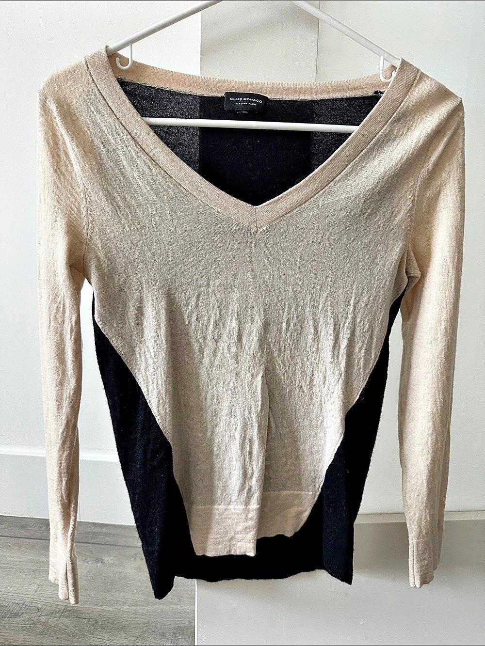 Club Monaco Women's Color Block V-Neck Long Sleeve XS